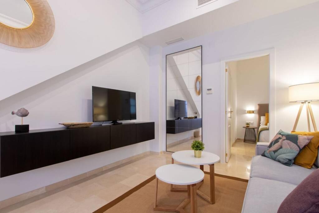 MuMu Luxury Suite Lirio by Valcambre Sevilla Exterior foto